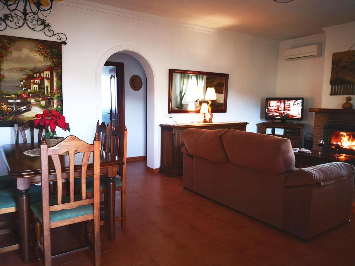 Finca Pil - Casa Rural Con Piscina Riogordo Ngoại thất bức ảnh